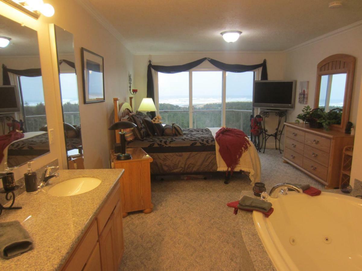 Amazing Seaview Spacious Condo With An Amazing View!!! מראה חיצוני תמונה